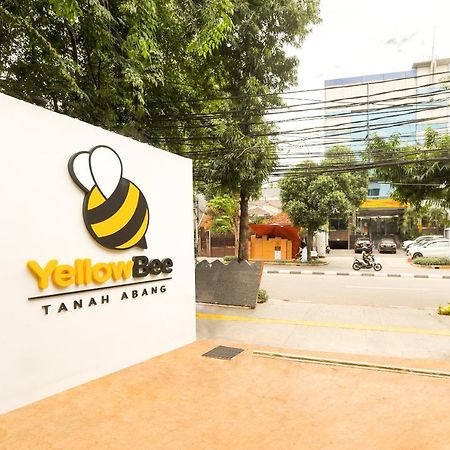 Yellow Bee Tanah Abang Yakarta Exterior foto