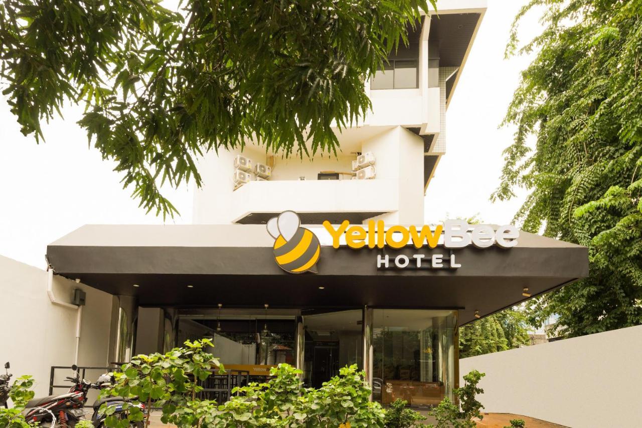 Yellow Bee Tanah Abang Yakarta Exterior foto