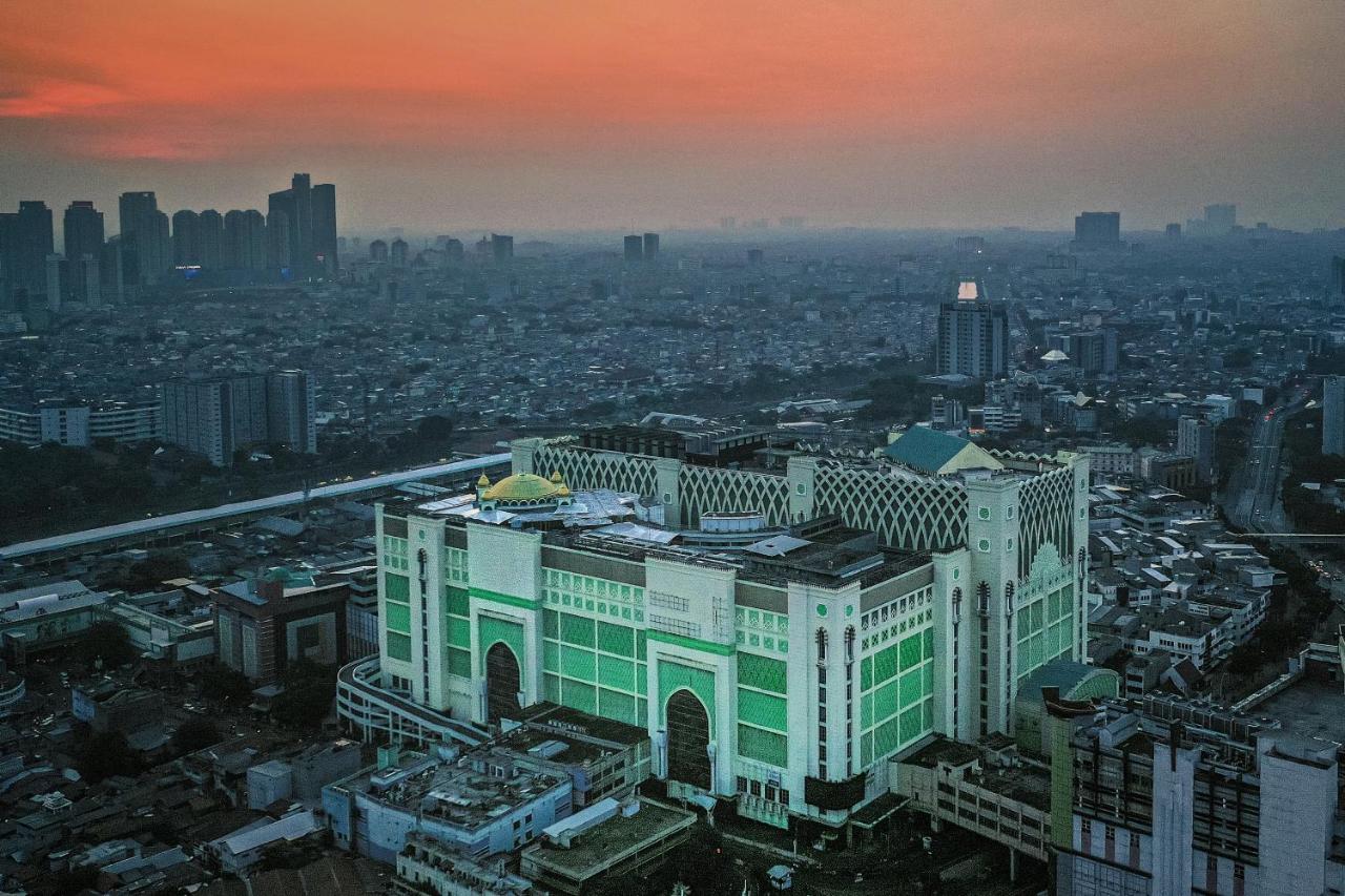 Yellow Bee Tanah Abang Yakarta Exterior foto